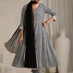 Khushal K Women Chevron Printed Cotton Anarkali Kurta with Trousers & Dupatta-4