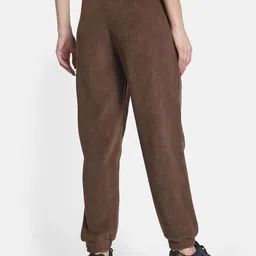 METTLE Women Regular Fit Mid Rise Fleece Joggers-picture-58