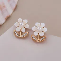 GC PREMIUM JEWELLERY Floral Studs Earrings-image-94