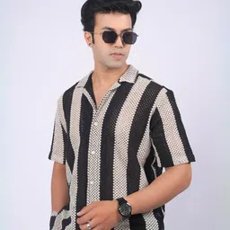Eszett Men Vertical Striped Cuban Collar Pure Cotton Casual Shirt-image-63