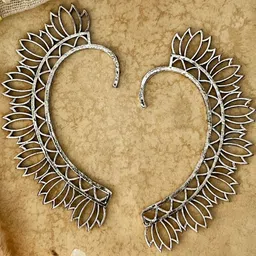 ISHKAARA Silver-Plated Lotus Oxidised Ear Cuff-picture-18