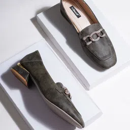 Sherrif Shoes Women Textured Block Pumps-11
