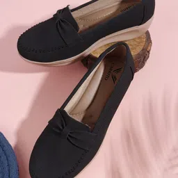 carrito Women Solid Penny Loafers with Bows-28