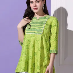 BAESD Geometric Print Cotton Top-image-11