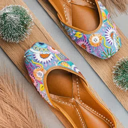 NR By Nidhi Rathi Women Embellished Ethnic Mojaris with Embroidered Flats-33