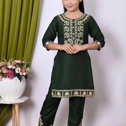 Jbegam Girls Paisley Embroidered Regular Thread Work Detail Kurta with Trousers-image-32