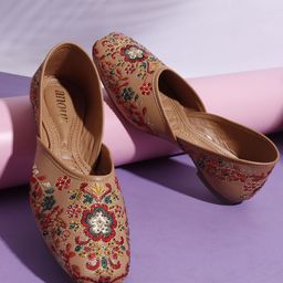 Anouk Women Mojaris Flats-picture-39