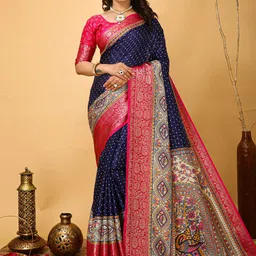 KAYOMMI Kalamkari Printed Banarasi Saree-image-36
