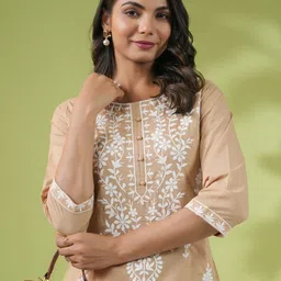 Janasya Ethnic Motifs Embroidered Chikankari Pure Cotton Chikankari Kurti-picture-39