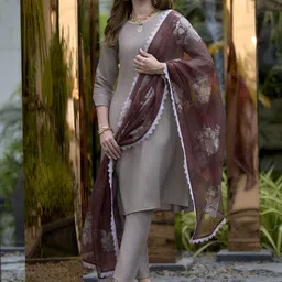 PEENGAX Women Solid Kurta with Trousers & Dupatta-image-32