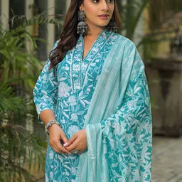 SKYLEE Women Floral Printed V Neck Kurta with Trousers & With Dupatta-picture-13