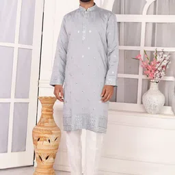 Arihant Rai Sinha Men Ethnic Motifs Pure Silk EmbroideredKurta Set-image-24
