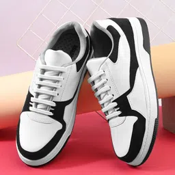 The Roadster Lifestyle Co Men Casual Sneakers-picture-37