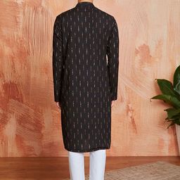 VASTRAMAY Abstract Printed Mandarin Collar Kurta With Trousers image 5