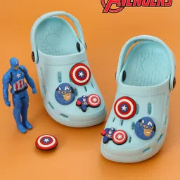 Disney By Yellow Bee Boys Marvel Captain America With Shield & Character Charms Clogs-54
