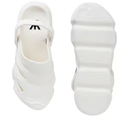 Kook N Keech Men Self Design Clogs image 5