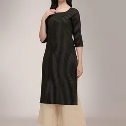 Fourleaf Striped Round Neck Straight Kurta-picture-42