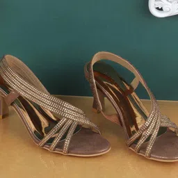Metro Women Embellished Block Sandals-54