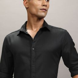 LOCOMOTIVE Men Cutaway Collar Solid Cotton Slim Fit Formal Shirt-image-45