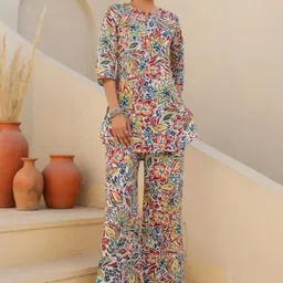 all about you Printed Top With Trousers Co-Ords-image-16