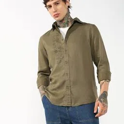 Men Militaire Stencil Print Regular Fit Shirt-image-65