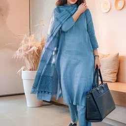 Aaghnya Women Solid Kurta with Palazzo & Dupatta-picture-11