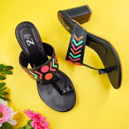 THE MADRAS TRUNK Women One Toe Block Heel Sandals-image-21