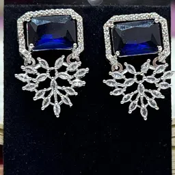 CHARMS Contemporary Studs Earrings-image-41