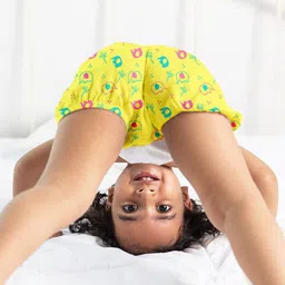 SuperBottoms Infants Pack Of 5 Assorted Basic Briefs BASIC-BLOOMER-ASSORTED-6-9M-5PACK image 2