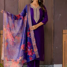 Navlik Women Ethnic Motifs Embroidered V-Neck Chanderi Silk Kurta with Trousers & Dupatta-picture-36