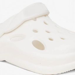 KNIEVL Men Self Design Clogs image 2