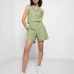 AKKRITI BY PANTALOONS Printed Pure Cotton Crop Shirt With Shorts Co-Ords-picture-15