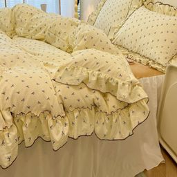 JC HOME Yellow & Black 4 Pieces Self Design Double Queen Bedding Set-2