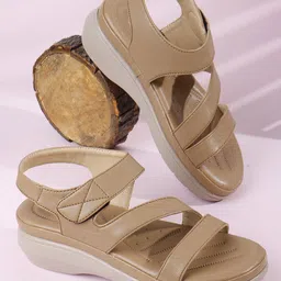 VENDOZ Platform Sandals-picture-24