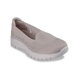 Skechers GRACEFUL - VIEW FINDER Women Solid Sneakers-image-29