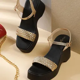 VALIOSAA Ethnic Wedge Sandals-17