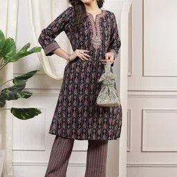 Nayam By Lakshita Geometric Printed Thread Work Chanderi Cotton Kurta With Trousers-picture-22
