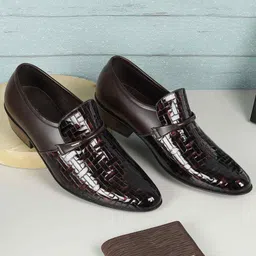 Mochi Men Textured Leather Slip On Formal Loafers Shoes-image-42