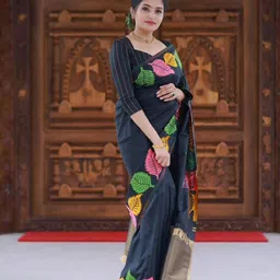 SANJANA SILK Floral Zari Silk Blend Kanjeevaram Saree-image-11