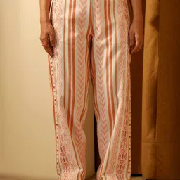 Muvazo Embroidery Printed V-Neck Top With Trousers Co-Ords-picture-24