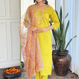 VASTRAHUT Women Floral Embroidered Kurta with Trousers & Dupatta-image-122