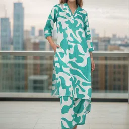 BAESD Women Printed Regular Kurta with Palazzos-10