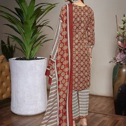 DIVASTRI Women Printed Regular Kurta with Trousers & With Dupatta image 3