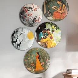 THE QUIRKY HOME 5-Pcs Green & Black Textured Ceramic Wall Plates-40