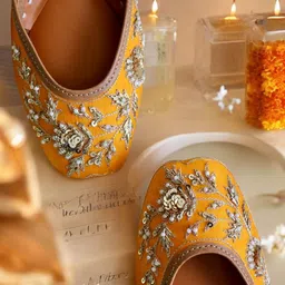 Amaryllis for her Women Mojaris Flats-image-77