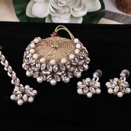 Anouk Women Gold Jewellery Set-image-131