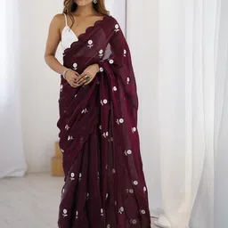 Panzora Embellished Sequinned Silk Blend Saree-image-7