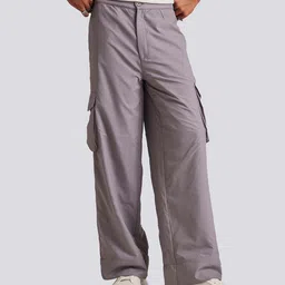 Muvazo Men Mid-Rise Straight Fit Cargos-image-42