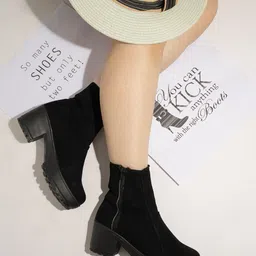 Shoetopia Girls Black Solid Block Heeled Boots-17