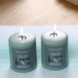 HOSLEY Set of 2 Blue Eucalyptus Mint Scented Pillar Candles-image-9